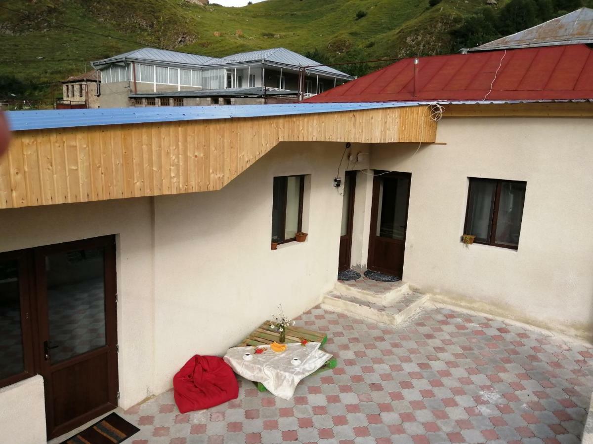 Guesthouse And Cottage Nicolo Stepancminda Zewnętrze zdjęcie